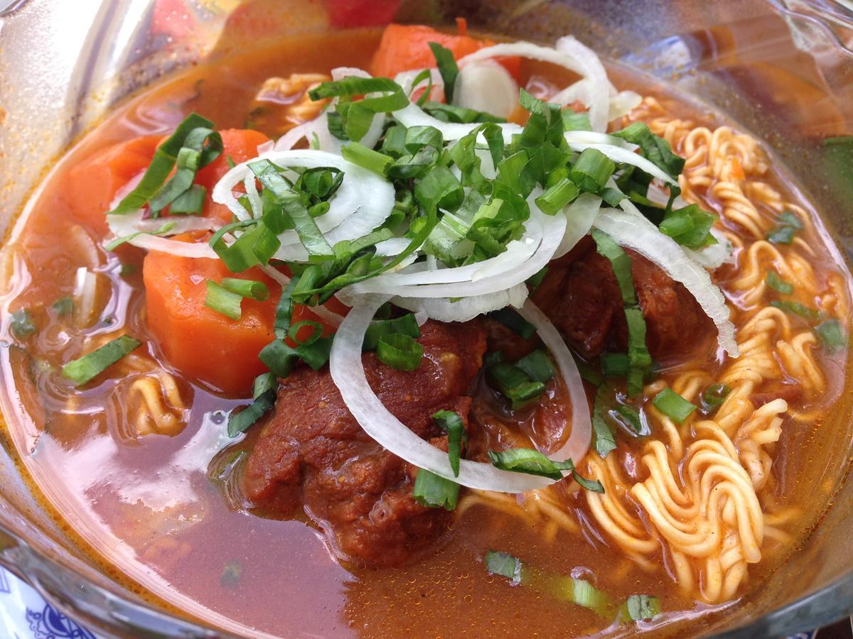 S Phuot Homestay - 3A Lam Son, Ward 2, Tan Binh District Ho Şi Min Dış mekan fotoğraf